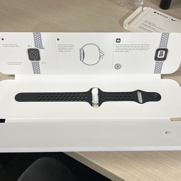 Nike sport band for Apple Watch - Picture 5 of 5